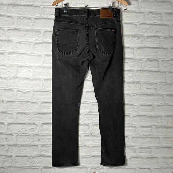 Volcom jeans 👖 - Picture 2 of 4